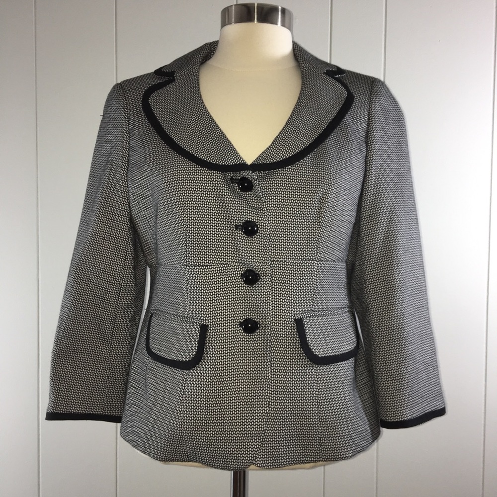 Nine West 3/4 Sleeve Blazer with Black Trim Detail
